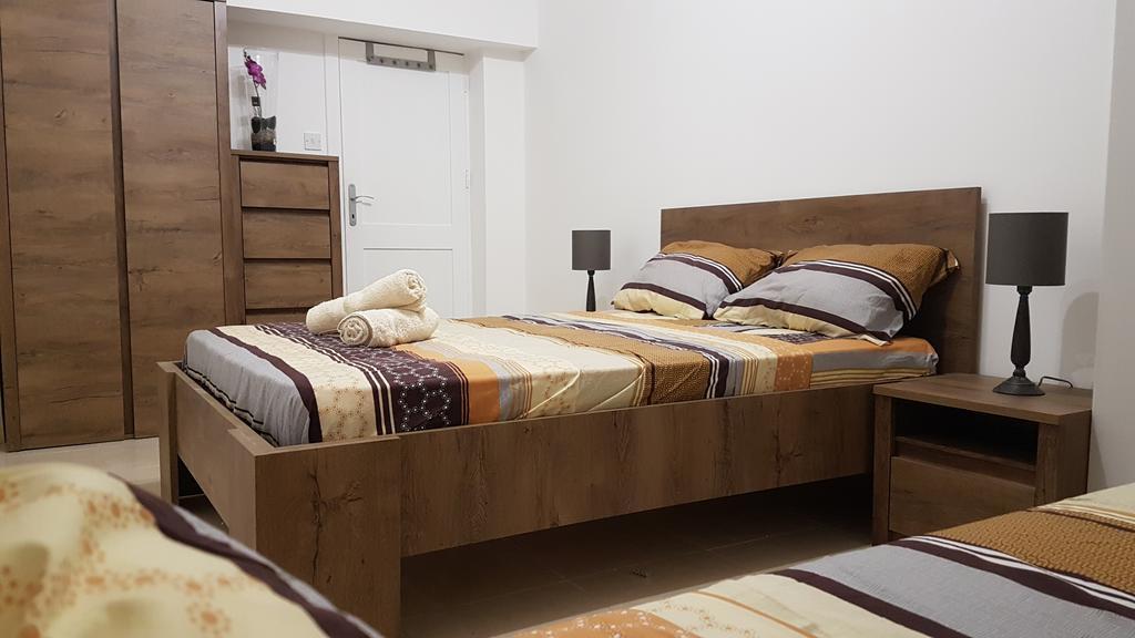 Spinola Seafront Apartment Saint Julian's Exterior foto